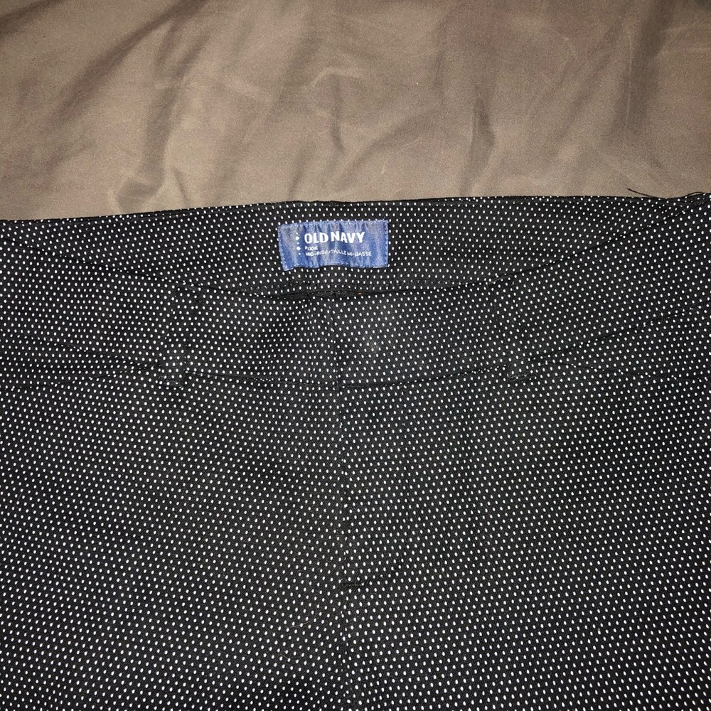 Euc Pixie Pants From Old Navy - image 2